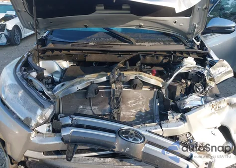 2019 Toyota Highlander Xle from USA, damaged, VIN 5TDKZRFHXKS574489